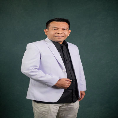 dr. Rudi Sinaga, Sp.M